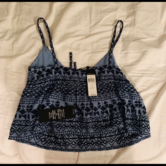 BNWT Bcbgmaxazria Emeli embroidered top - Picture 3 of 3